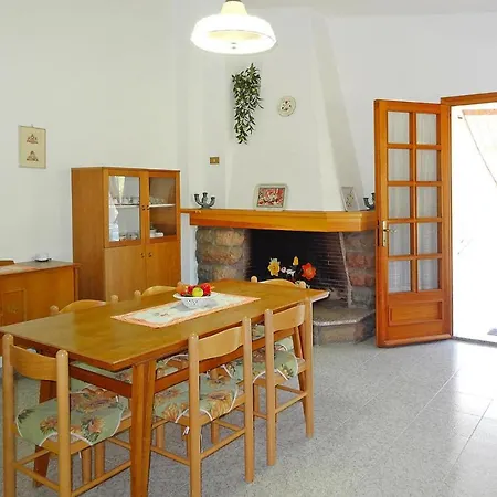 Holiday Solanas - Isr05016-f